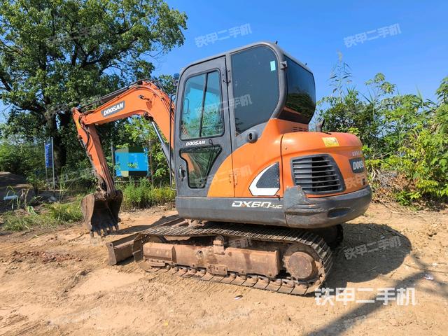 左后45(整機外觀) 左后45(整機外觀)