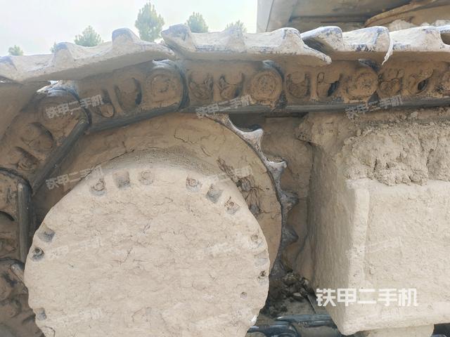 左驱动轮(行走机构) 左驱动轮(行走机构)