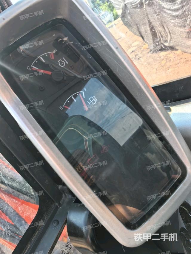 顯示屏?(駕駛室部分) 顯示屏?(駕駛室部分)