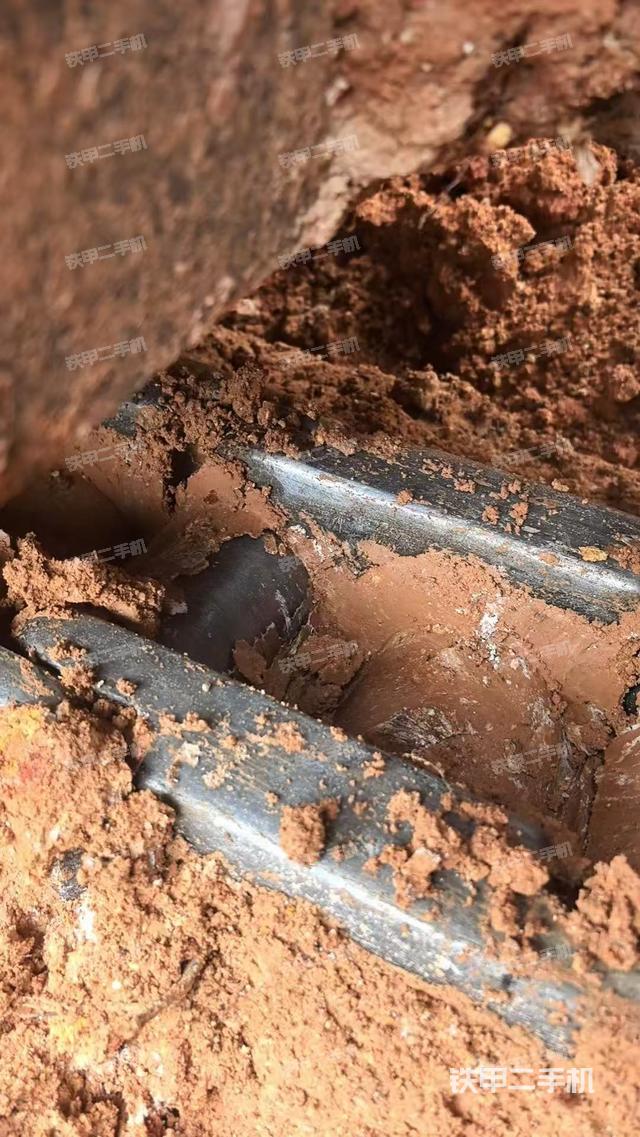 單側(cè)履帶整體（整機外觀）