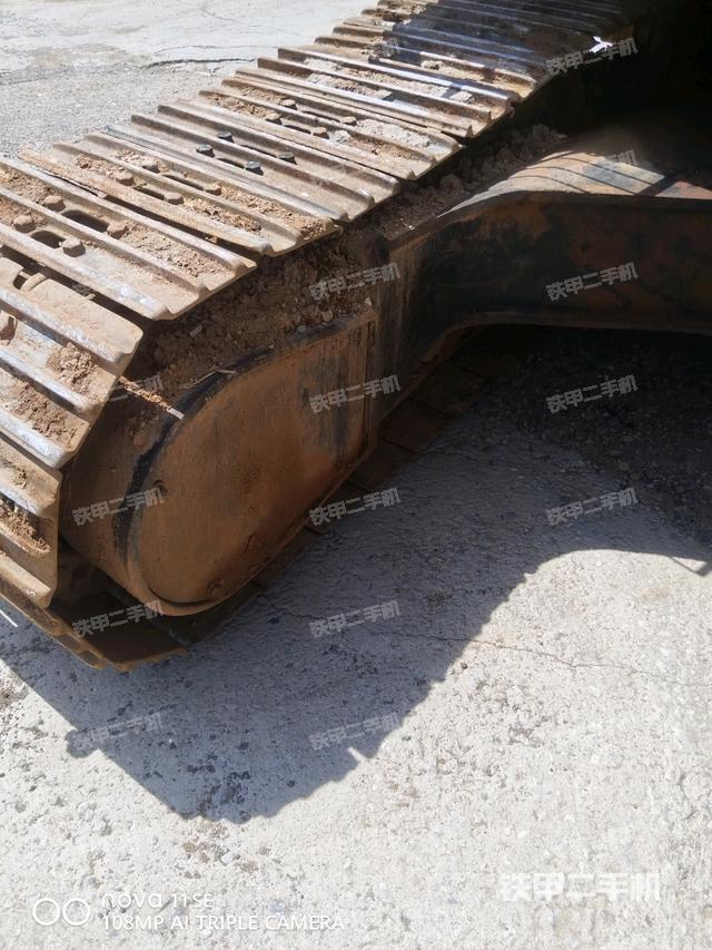 左側(cè)行走馬達(dá)蓋板(行走機(jī)構(gòu)) 左側(cè)行走馬達(dá)蓋板(行走機(jī)構(gòu))