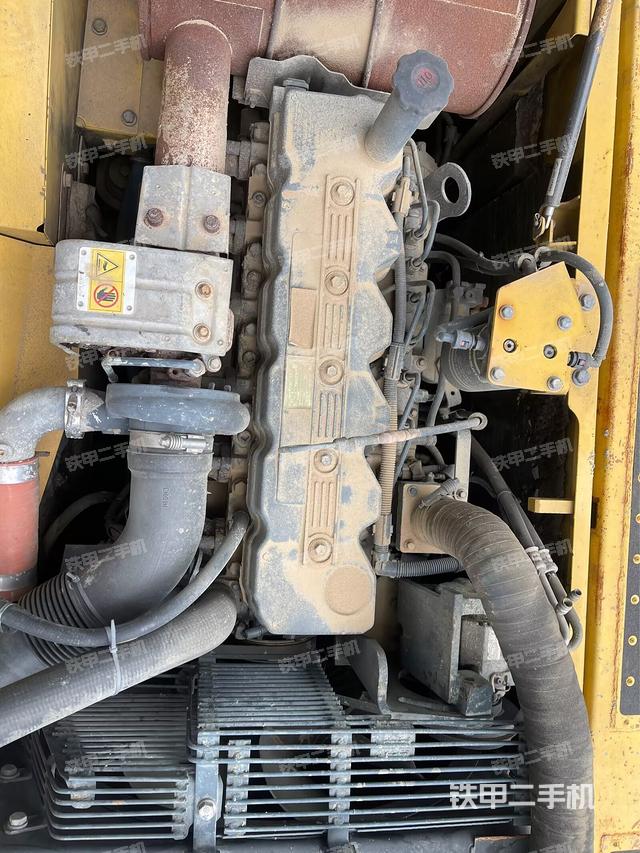 發(fā)動(dòng)機(jī)整體俯視(整機(jī)外觀) 發(fā)動(dòng)機(jī)整體俯視(整機(jī)外觀)