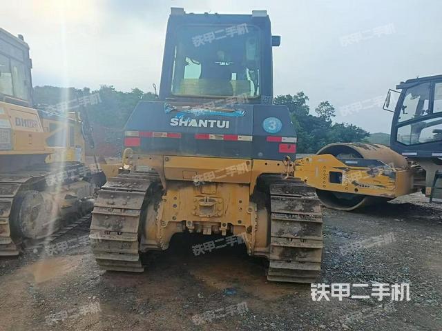 整機(jī)右后45°（設(shè)備外觀及核心部件）