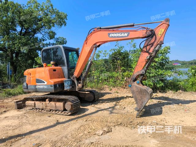 右前45(整機外觀) 右前45(整機外觀)