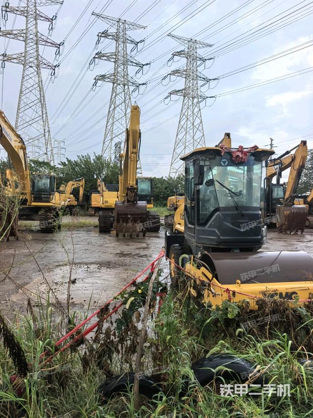 后玻璃角標(biāo)（壓路機(jī)駕駛室）