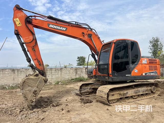 斗山DX150LC-9C挖掘机