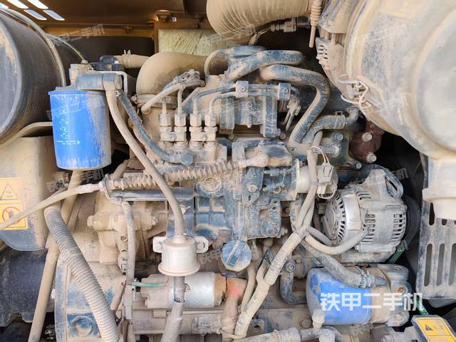 發(fā)動(dòng)機(jī)整體俯視(整機(jī)外觀) 發(fā)動(dòng)機(jī)整體俯視(整機(jī)外觀)