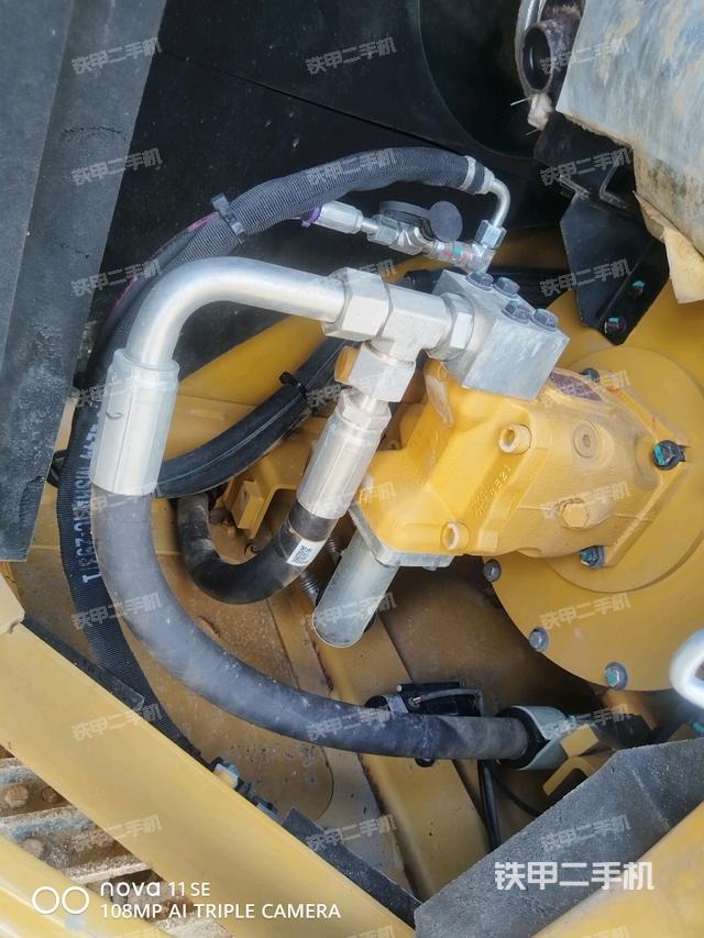 電瓶（大件艙室）