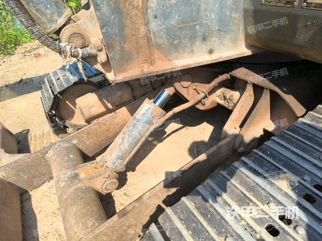 大臂根部?斜(工作和回轉(zhuǎn)裝置) 大臂根部?斜(工作和回轉(zhuǎn)裝置)