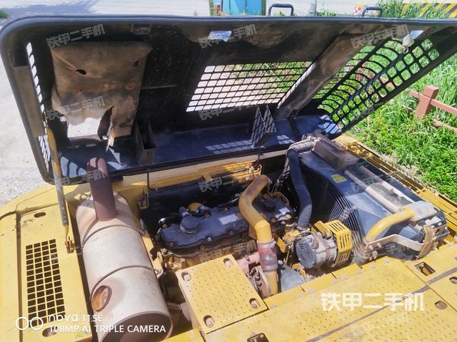 發(fā)動(dòng)機(jī)室(上車部件) 發(fā)動(dòng)機(jī)室(上車部件)