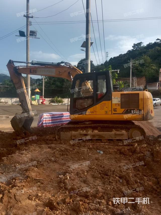 驾驶室整体（整机外观）