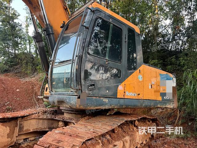 现代R215VS挖掘机