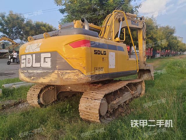 整机右后45°(整机外观) 整机右后45°(整机外观)