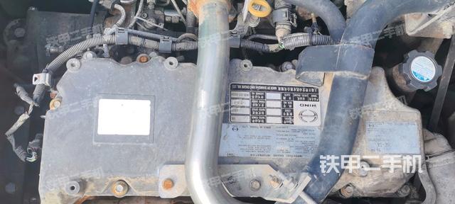 发动机整体俯视(整机外观) 发动机整体俯视(整机外观)