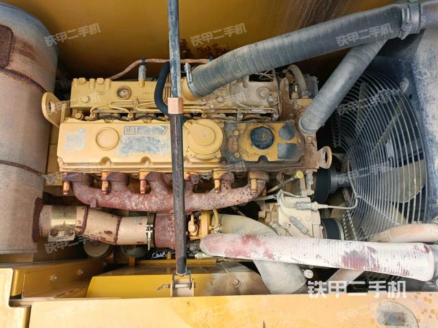 发动机整体俯视(整机外观) 发动机整体俯视(整机外观)