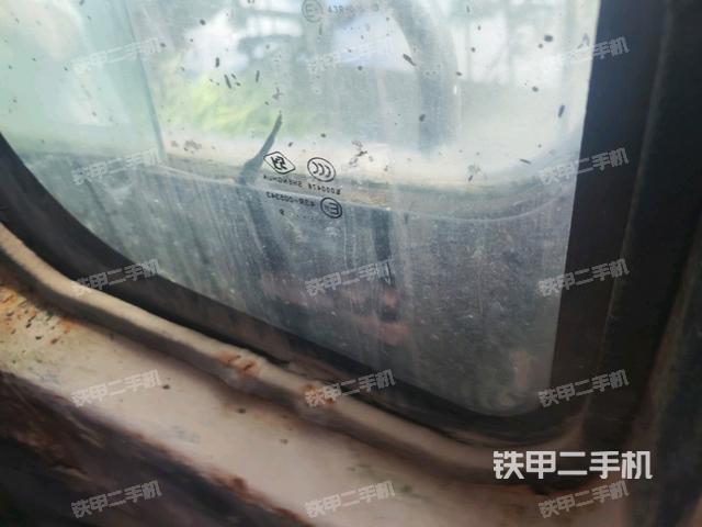 右側(cè)玻璃角標(biāo)(駕駛室部分) 右側(cè)玻璃角標(biāo)(駕駛室部分)