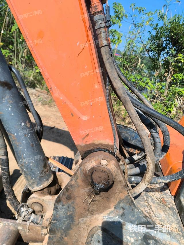 鏟斗45度(工作和回轉(zhuǎn)裝置) 鏟斗45度(工作和回轉(zhuǎn)裝置)