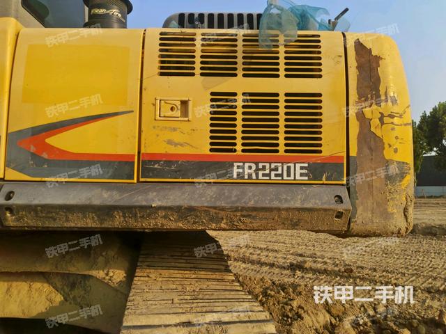 散热器正面(大件舱室) 散热器正面(大件舱室)