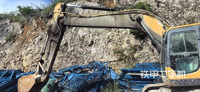 駕駛室整體（整機(jī)外觀）