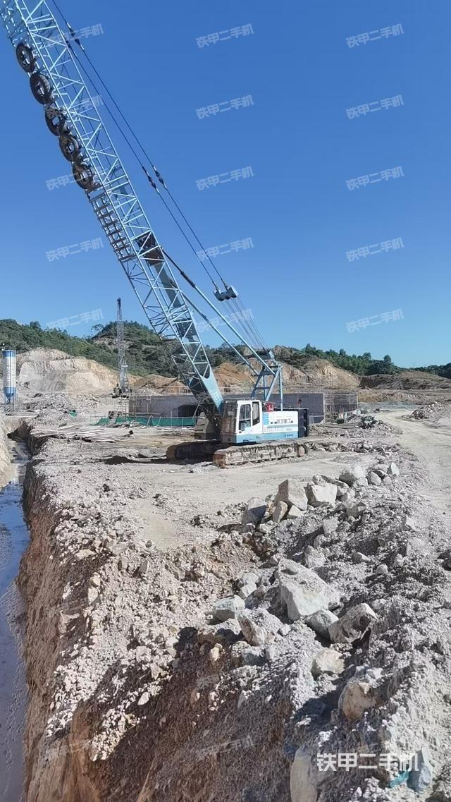 整機左側(cè)(設(shè)備外觀及核心部件) 整機左側(cè)(設(shè)備外觀及核心部件)