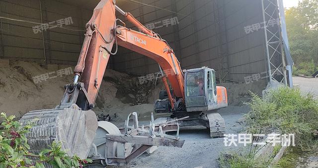 日立ZX240-3G挖掘机