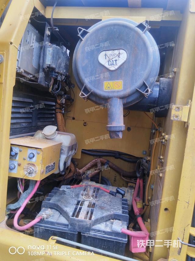 電瓶(大件艙室) 電瓶(大件艙室)