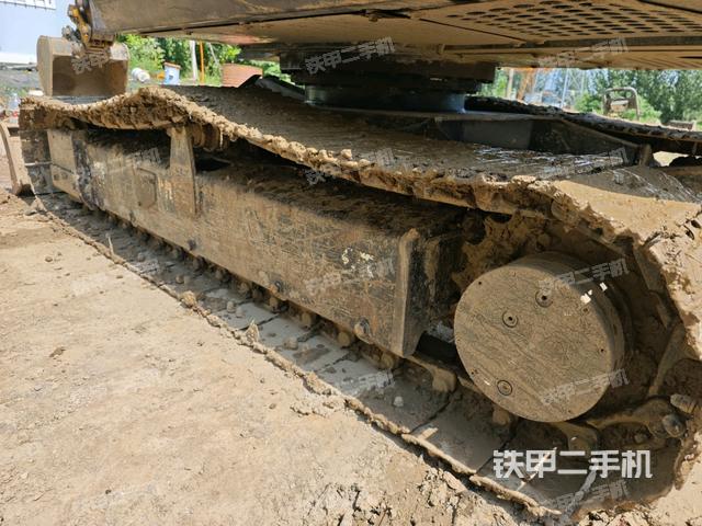 单侧履带整体（整机外观）