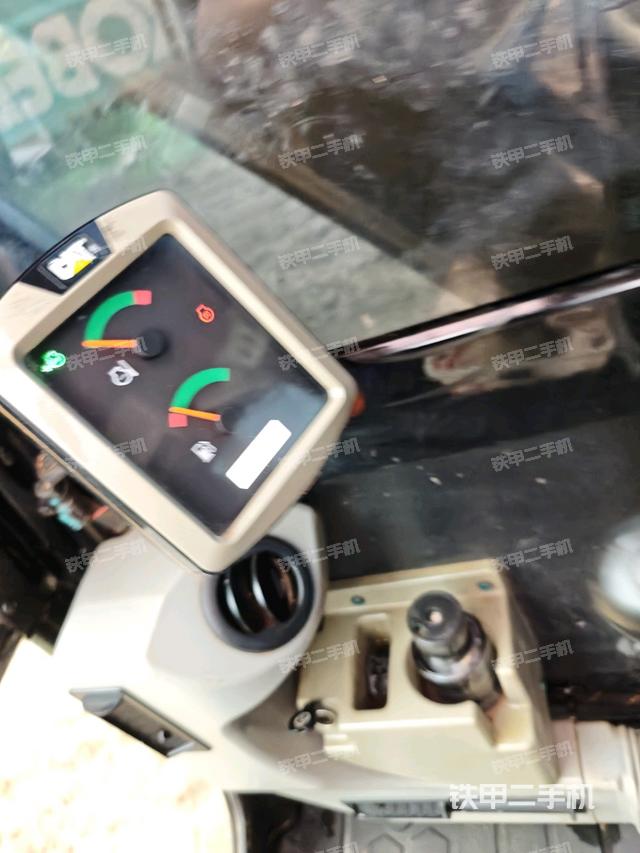 顯示屏?(駕駛室部分) 顯示屏?(駕駛室部分)