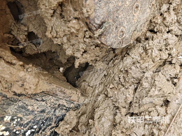 左驅(qū)動輪(行走機構(gòu)) 左驅(qū)動輪(行走機構(gòu))