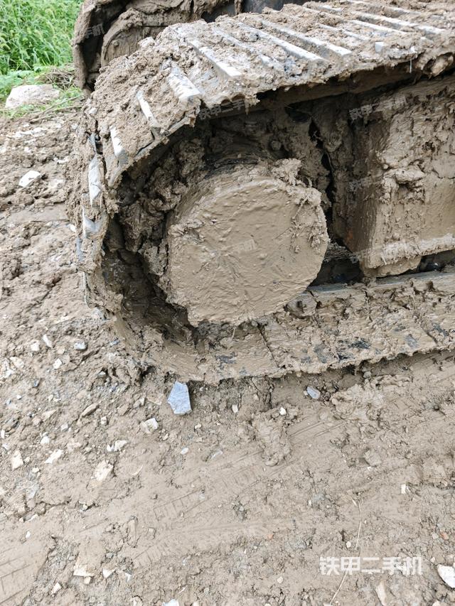 左側(cè)履帶整體?（行走機(jī)構(gòu)）