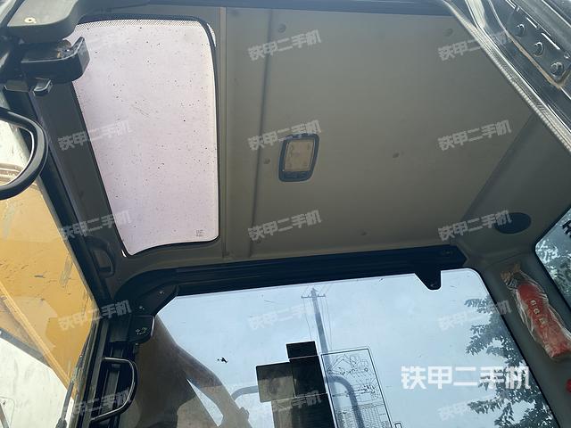 驾驶室整体(整机外观) 驾驶室整体(整机外观)