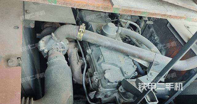 發(fā)動機整體俯視(整機外觀) 發(fā)動機整體俯視(整機外觀)