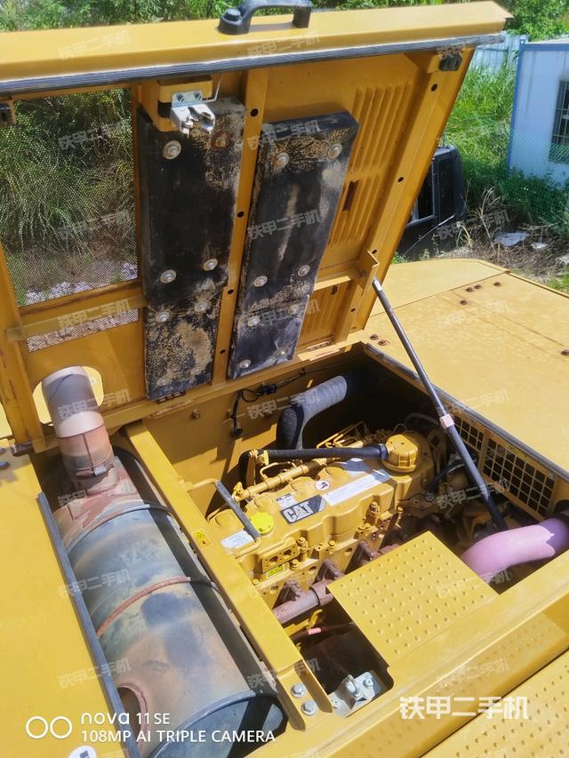 發(fā)動機室(上車部件) 發(fā)動機室(上車部件)