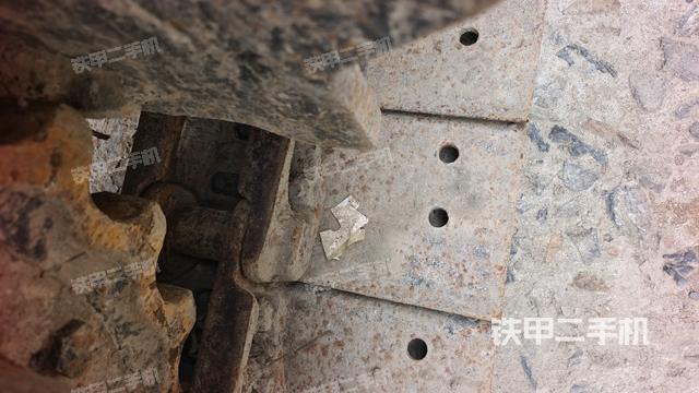 右驱动轮(行走机构) 右驱动轮(行走机构)