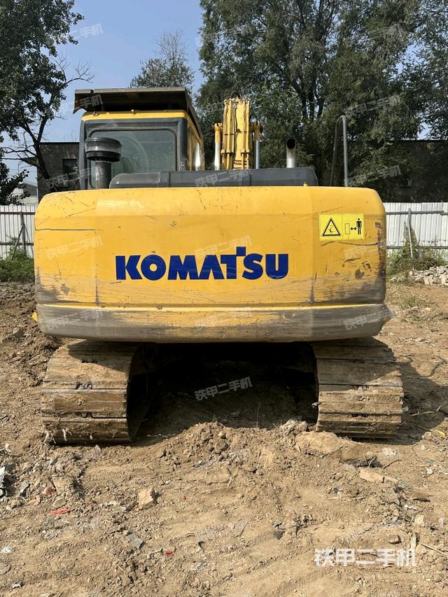 驾驶室顶部（整机外观）