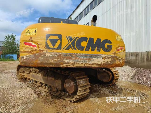 整机右后45°(整机外观) 整机右后45°(整机外观)