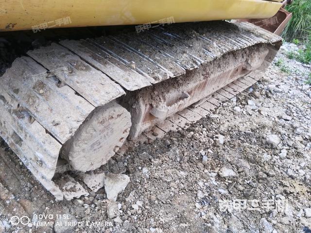 右側(cè)履帶整體(行走機(jī)構(gòu)) 右側(cè)履帶整體(行走機(jī)構(gòu))