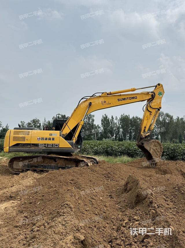 整机右后45°(整机外观) 整机右后45°(整机外观)