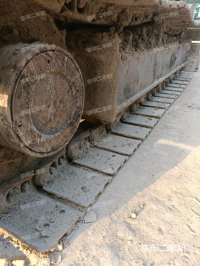 單側履帶整體（整機外觀）