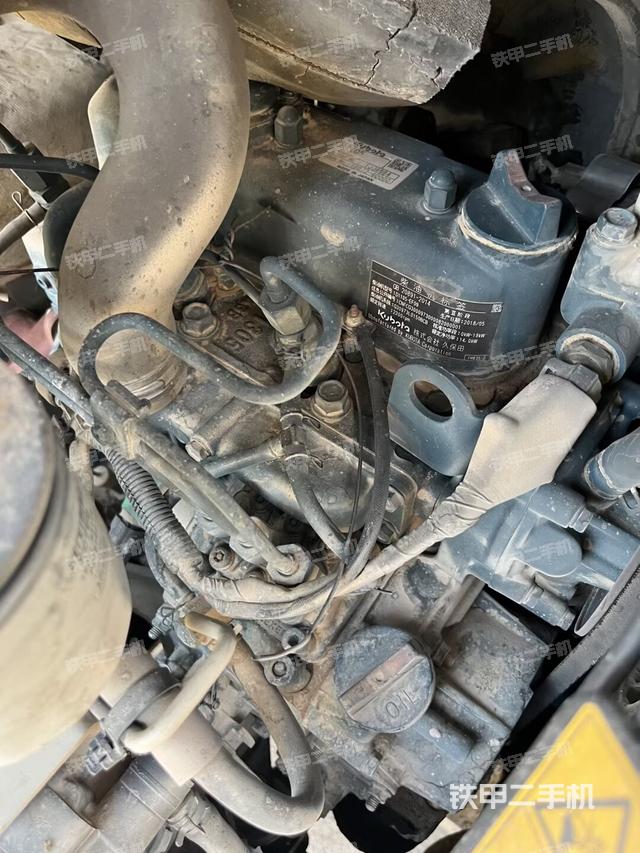 发动机整体俯视(整机外观) 发动机整体俯视(整机外观)