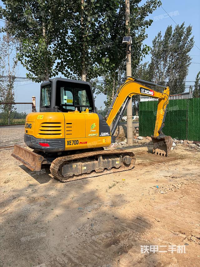 整機(jī)右后45°(整機(jī)外觀) 整機(jī)右后45°(整機(jī)外觀)