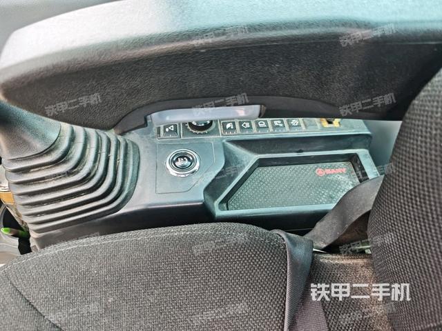 頂棚整體(駕駛室部分) 頂棚整體(駕駛室部分)