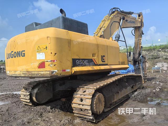 整机右后45°(整机外观) 整机右后45°(整机外观)