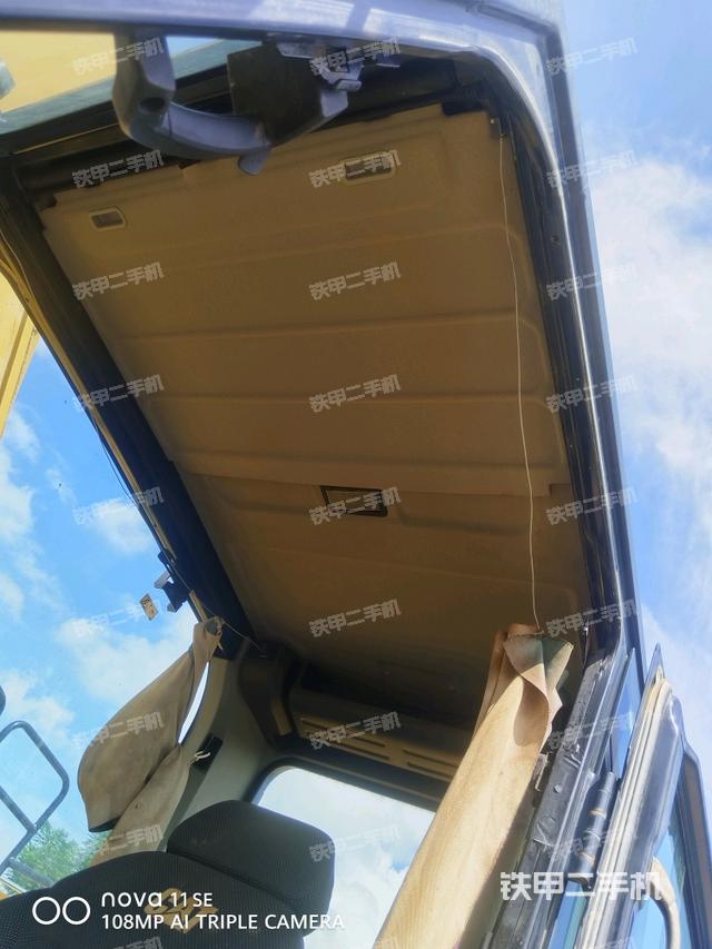 頂棚整體(駕駛室部分) 頂棚整體(駕駛室部分)