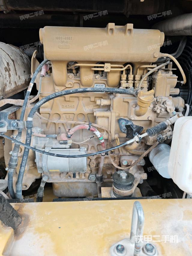 發(fā)動(dòng)機(jī)室(上車(chē)部件) 發(fā)動(dòng)機(jī)室(上車(chē)部件)