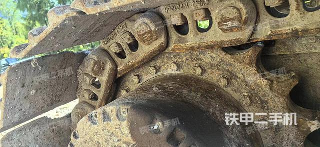 單側(cè)履帶整體（整機(jī)外觀）