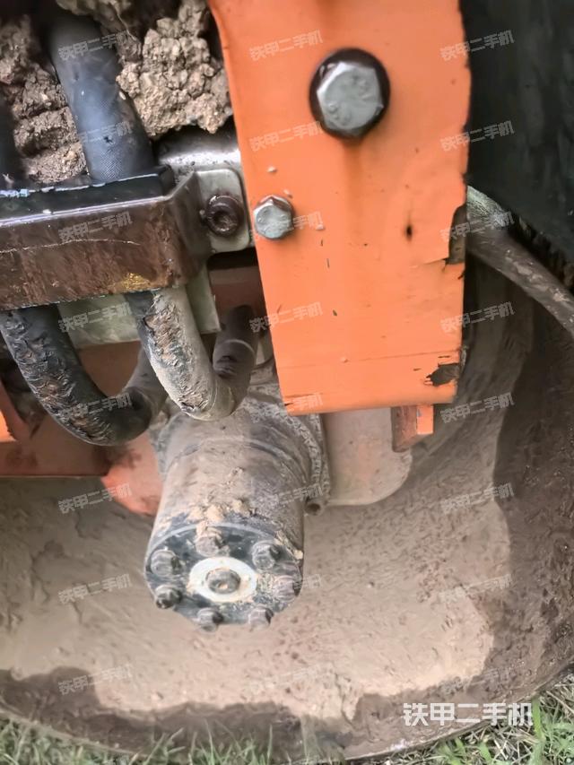 前车架正左侧(压路机前后车架) 前车架正左侧(压路机前后车架)