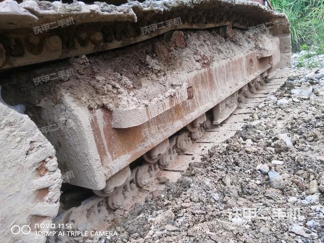 右側(cè)行走馬達(dá)蓋板(行走機(jī)構(gòu)) 右側(cè)行走馬達(dá)蓋板(行走機(jī)構(gòu))