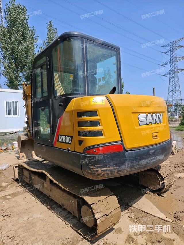 驾驶室整体（整机外观）