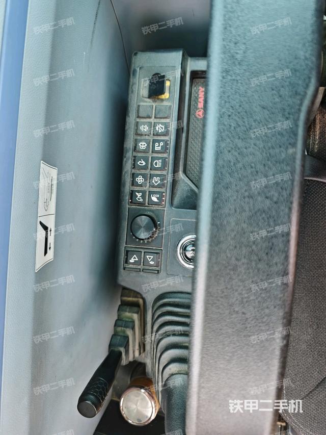 小時表(駕駛室部分) 小時表(駕駛室部分)